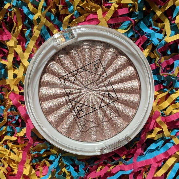 OFRA Other - OFRA x Talia Mar Covent Garden Highlighter